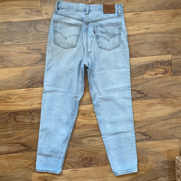 LEVI'S TAPERED HIGH WAISTED MOM JEANS - Picture 2 of 10